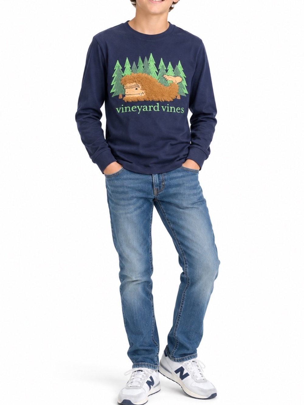 Vineyard Vines Boys Navy Bigfoot Sasquatch Long Sleeve Graphic T-Shirt SZ MED